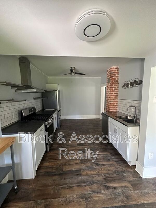 918 Franklin St SW Unit 2