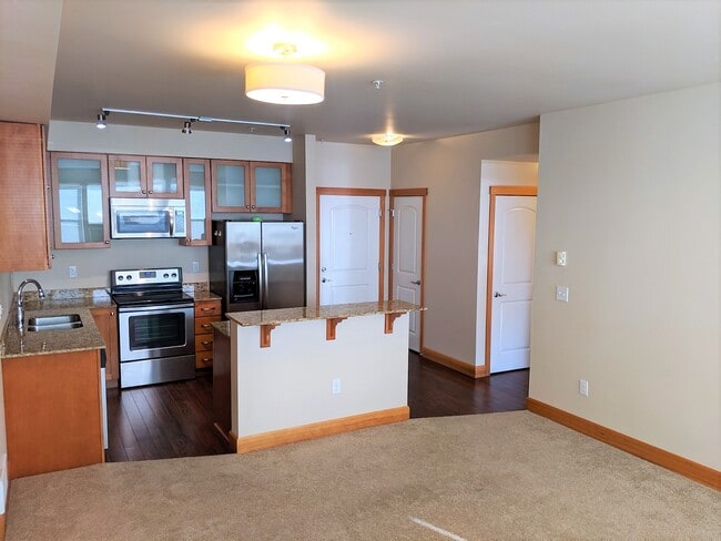 Building Photo - 263 W Bakerview Rd Rental