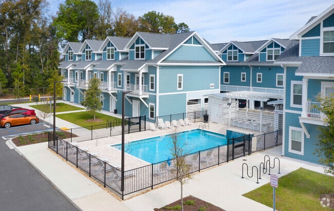 Photo - Jackson Commons