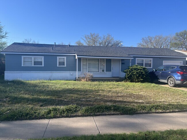 Photo - 3811 38th St