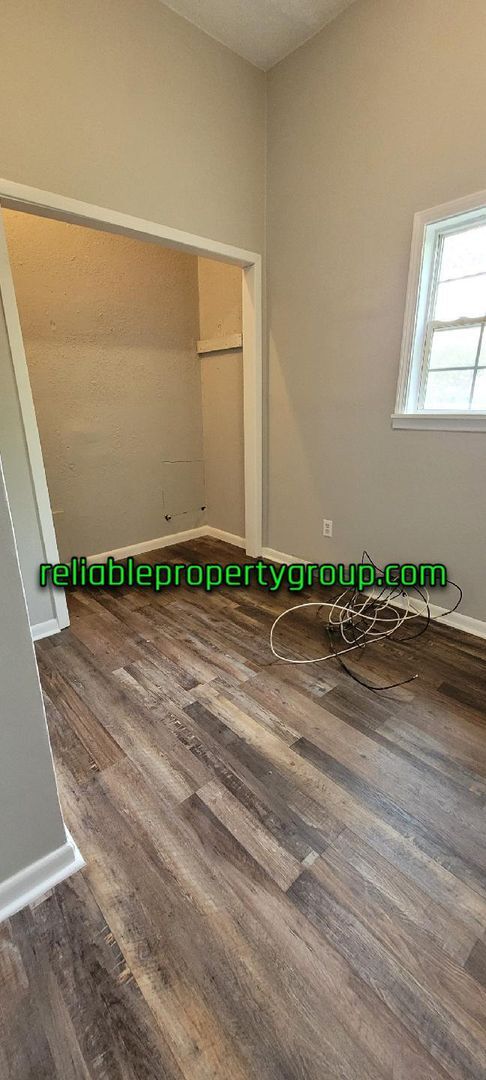 Photo - 1926 W 11th St Unit Apt A