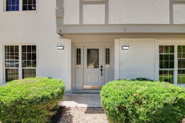 Photo - 17807 Asphodel Ln