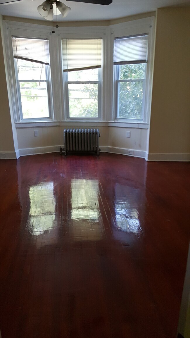 Building Photo - 85 Clifton Ave Unit 3 Rental