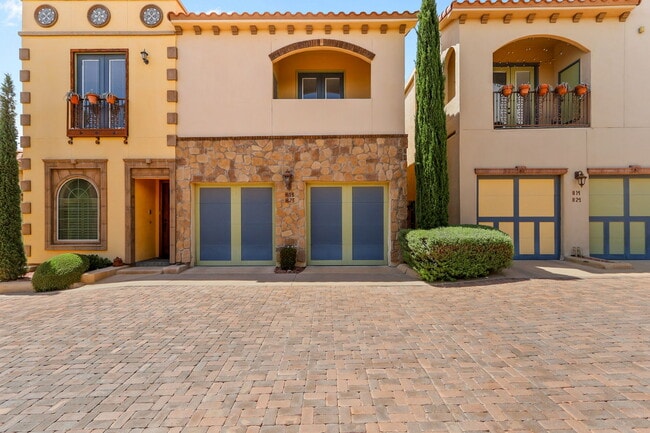 Building Photo - 6350 Escondido Dr Rental
