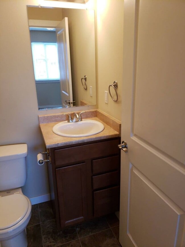 Photo - 2 Bed 1.5 Bath in Bellingham Unit 3311-103