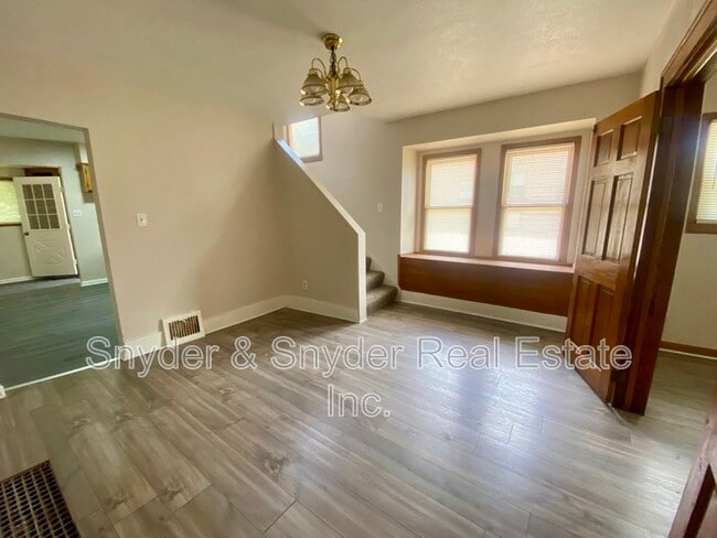 Photo - 93 Jewett St