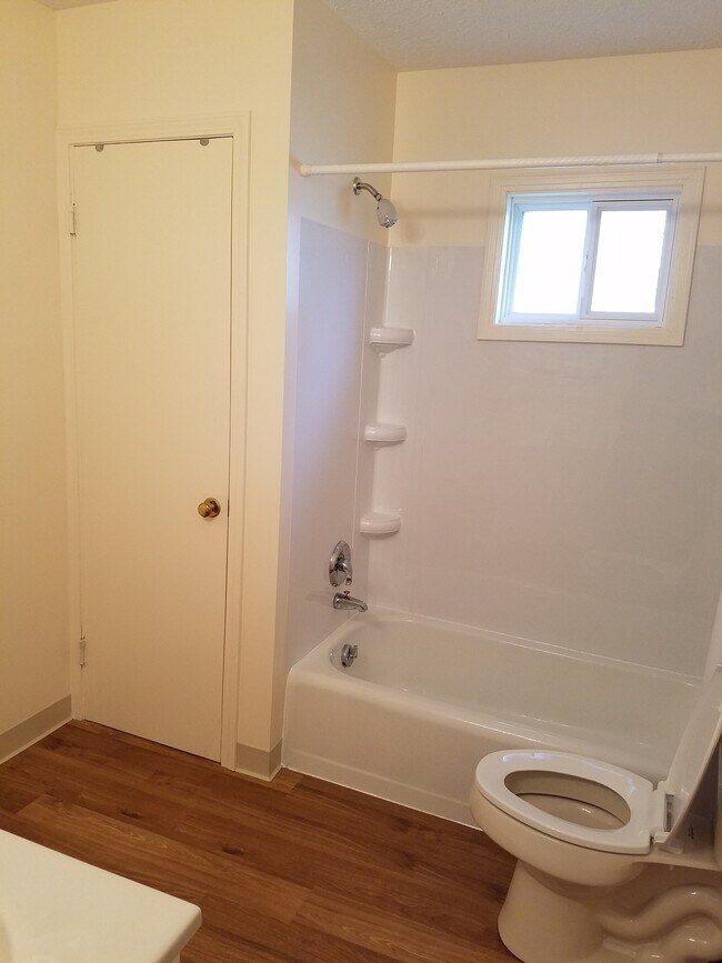 Photo - 914 Garfield St