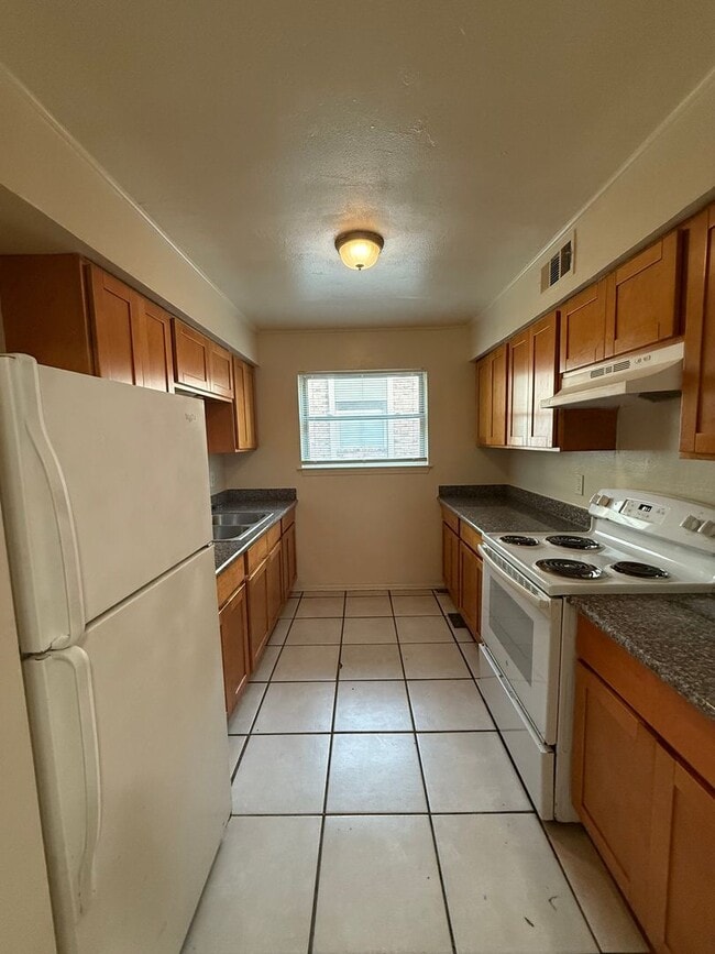 Photo - 8717 Granite Dr Unit 8717-C