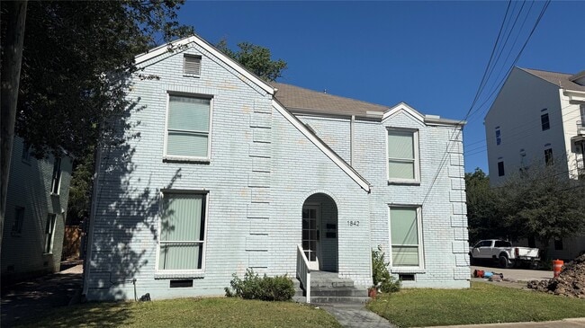 Building Photo - 1842 W Main St