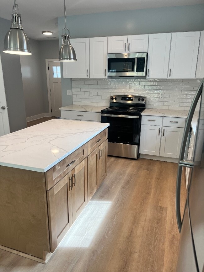 Photo - 1815 Newcastle St