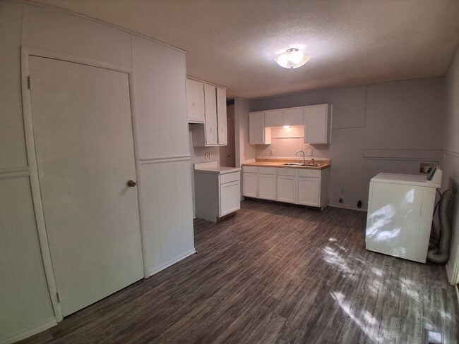 Photo - 920 Timberline-