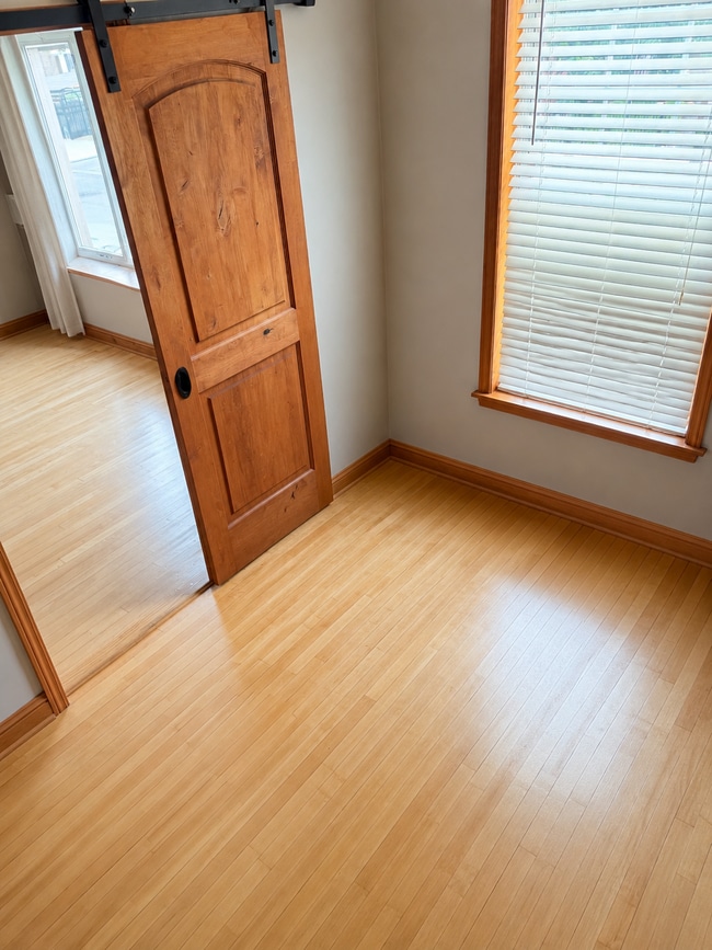 Room #1 - 2nd floor - 2822 W 40th St Unit Second Floor