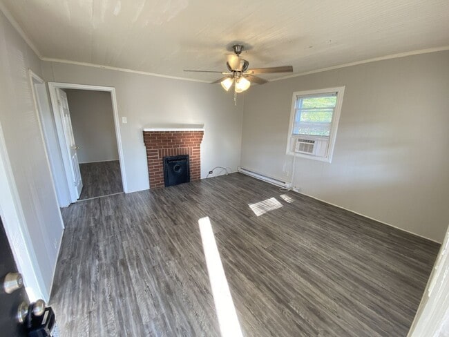 Photo - 2bd/1ba House close to Downtown Landis w/ easy acces to Hwy 29