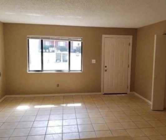 Photo - 3721 NE 41st St Unit B