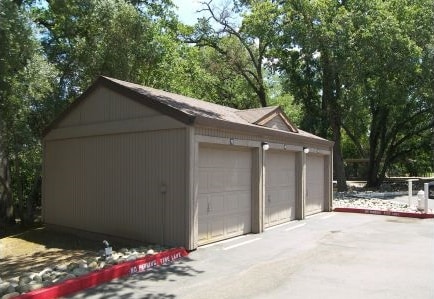 Oak Creek Village