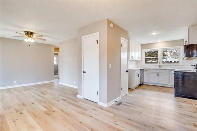 Photo - Beautiful Haysville Home