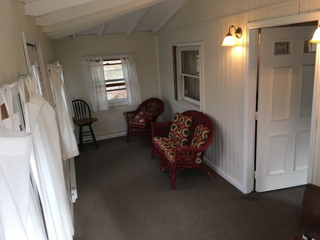 Photo - 103 1st St