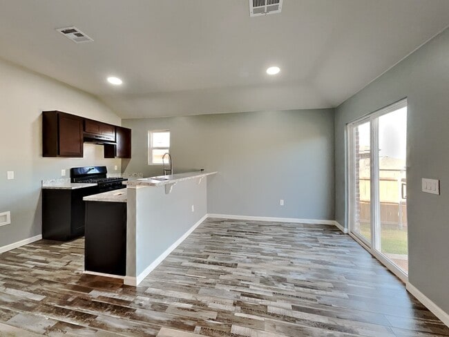 Photo - 9924 Black Bear Trl