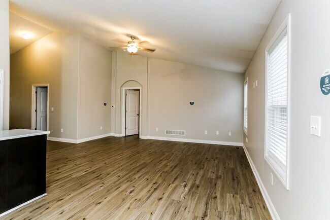 Photo - 349 Cloverhill Dr