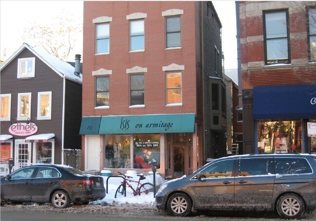 Photo - 823 W Armitage Ave