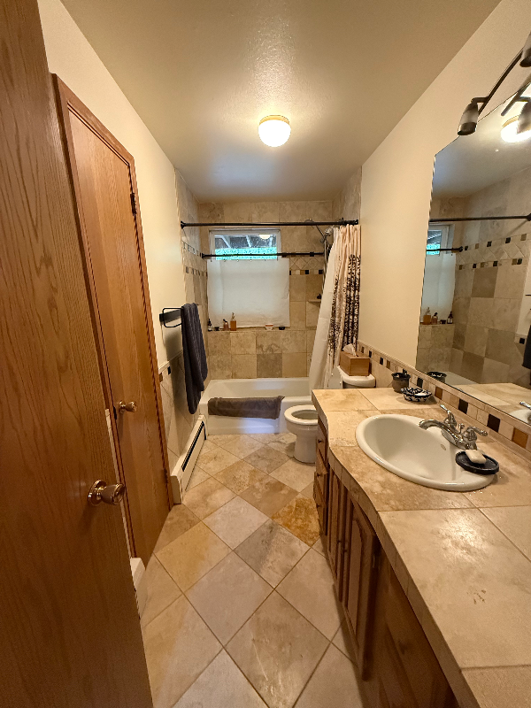 Photo - 2052 Apple Valley Rd Unidad Lower