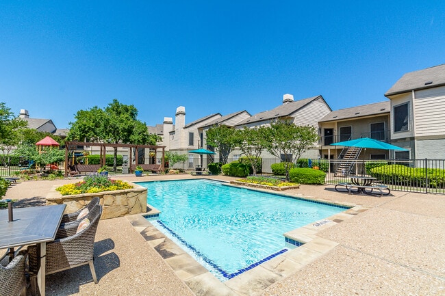Summerstone Apartments