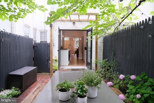 Photo - 1337 28th St NW Townhome