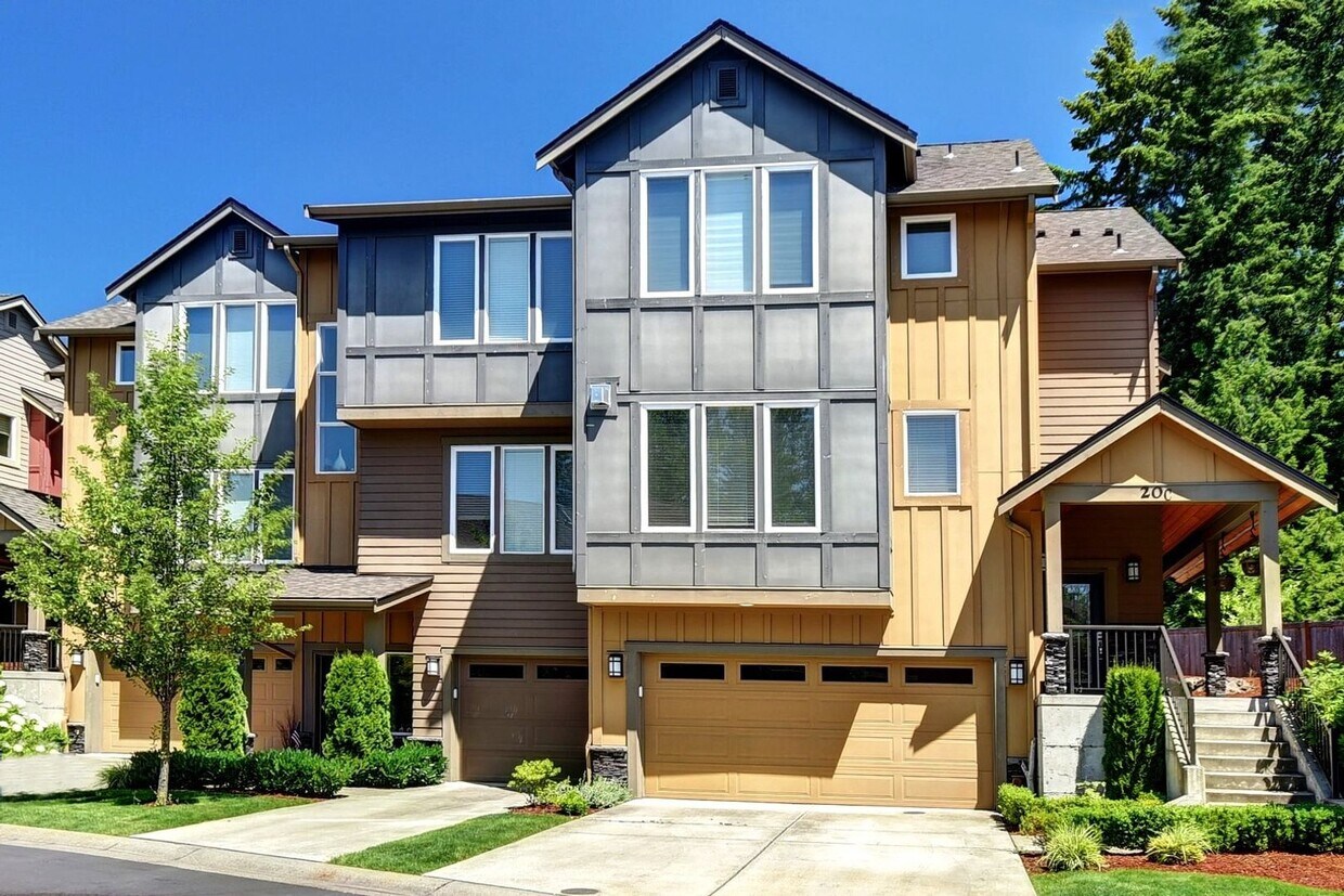 Available July 1st >> Gorgeous, Modern 3BR... - Available July 1st >> Gorgeous, Modern 3BR...