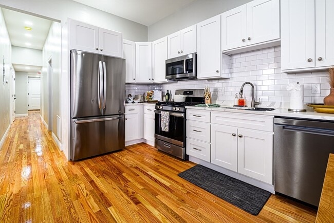 Photo - 30 Chestnut Ave Unit 3