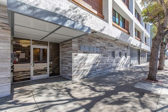 Photo - 1825 Mission