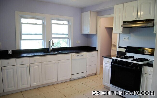 Building Photo - 93-95 Undine Rental
