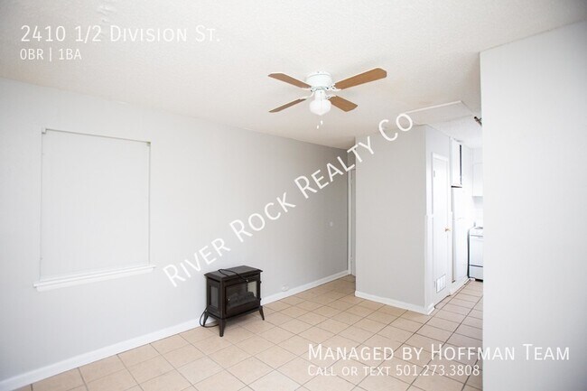 Photo - 2410 1/2 Division Street - MOVE IN SPECIAL!