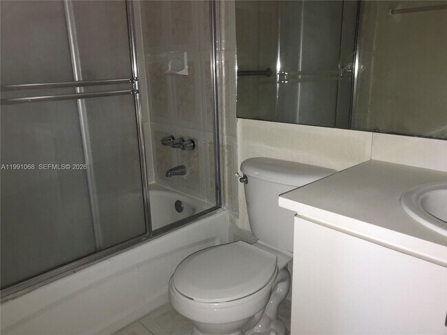 Photo - 4550 NW 9th St Unidad 414E