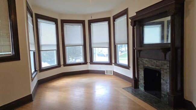 Photo - 2594 N Murray Ave Unit 1