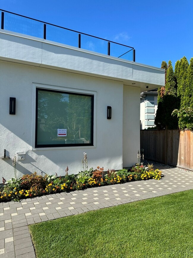 Photo - 5406 Cathay Rd