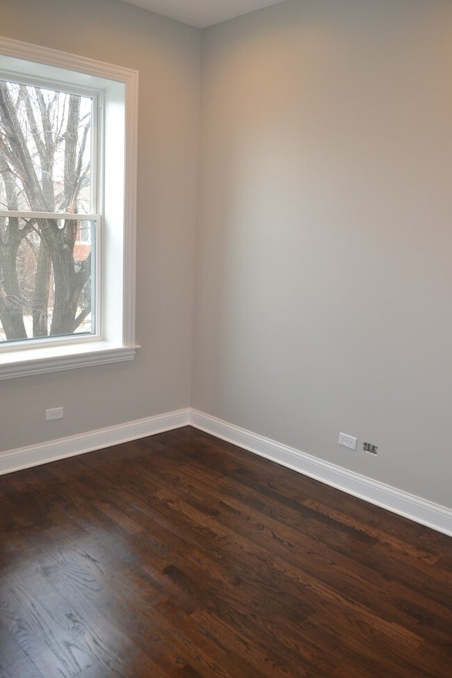 Photo - 3233 W Fullerton Ave Unit 2F