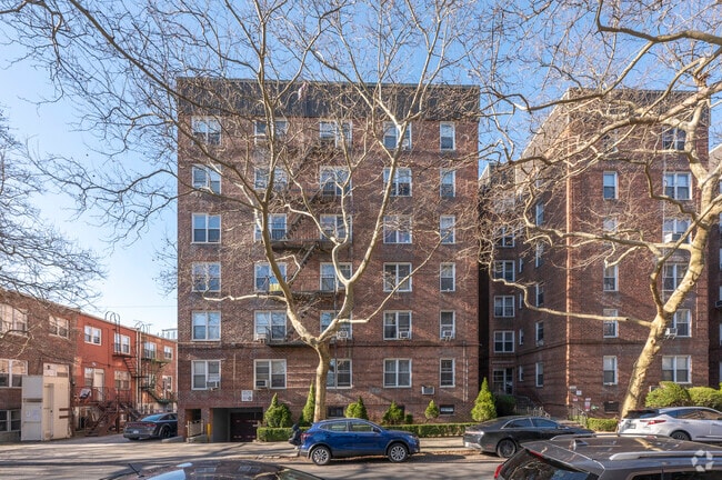 Photo - 2514-2531 E 7th St