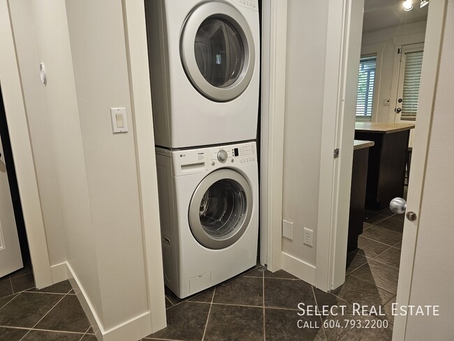 Photo - 47335 Brewster Pl