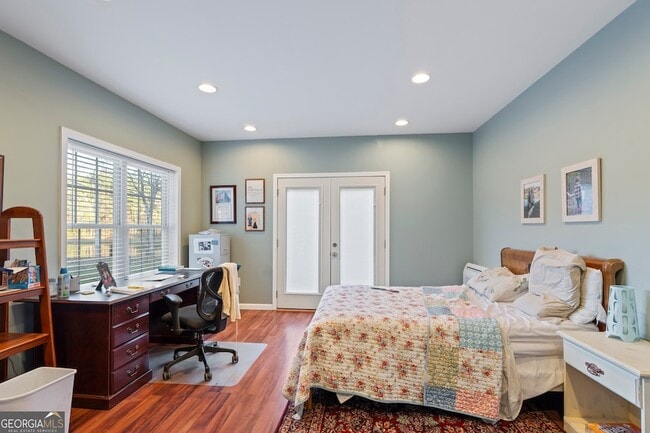 Photo - 572 Austin Rd