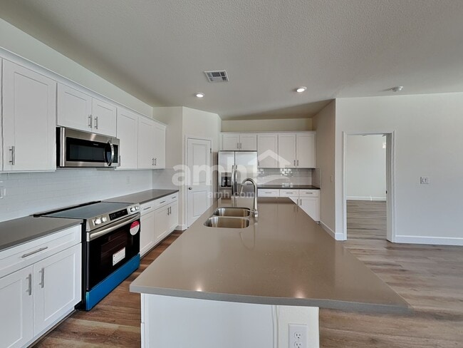 Photo - 10390 Bishops Cap St