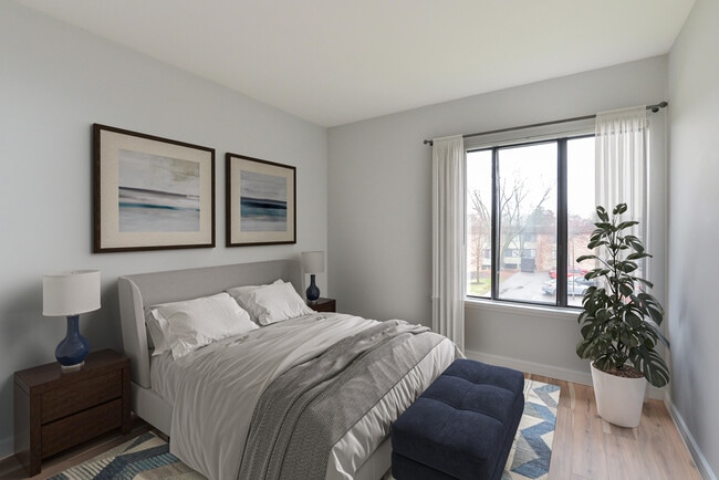 Photo - 1265 S Maple Rd Unit 305