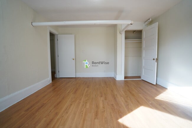 Photo - 7 Mt Hood Rd Unit B