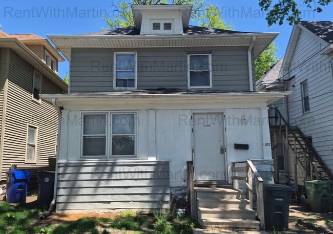Building Photo - 1107 Mulberry St
