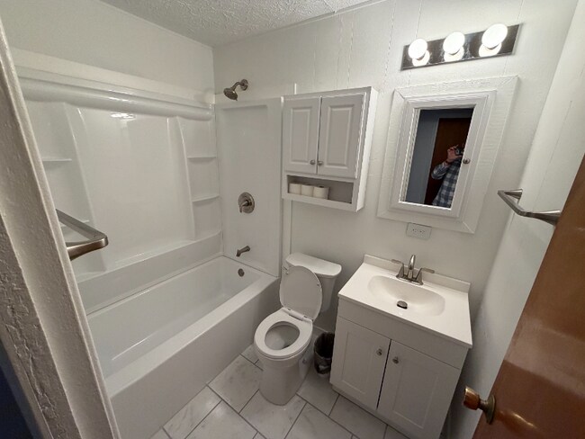 Photo - 19 Eastridge Dr