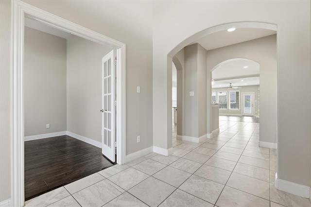 Photo - 15801 Weymouth Dr