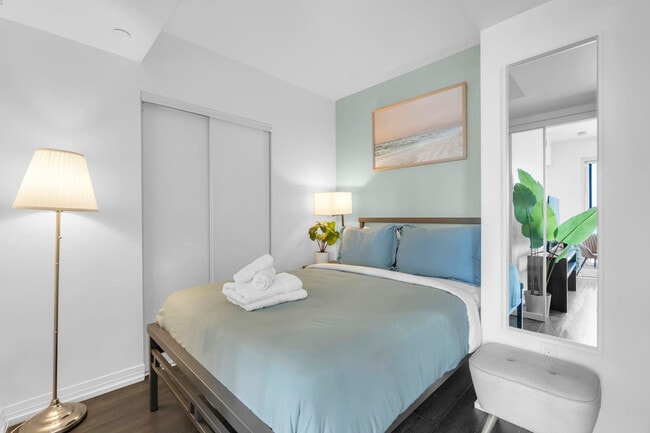 Photo - 251 Jarvis St Unit SI ID1403810P