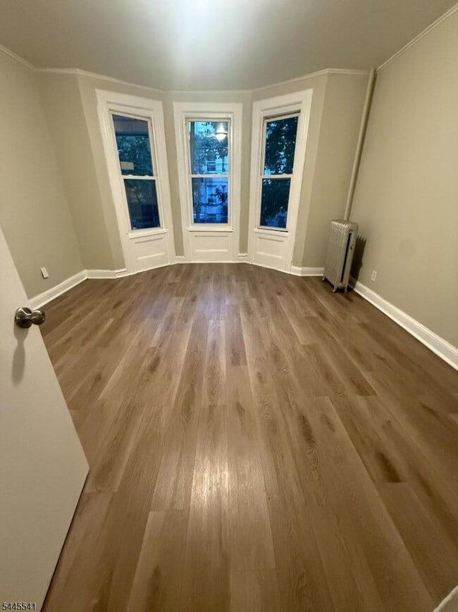 115 Seymour Ave