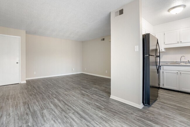 Photo - 4228 United St Unit 4230-D