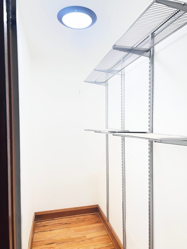 Photo - 3345 Prairie Ave Unidad #2