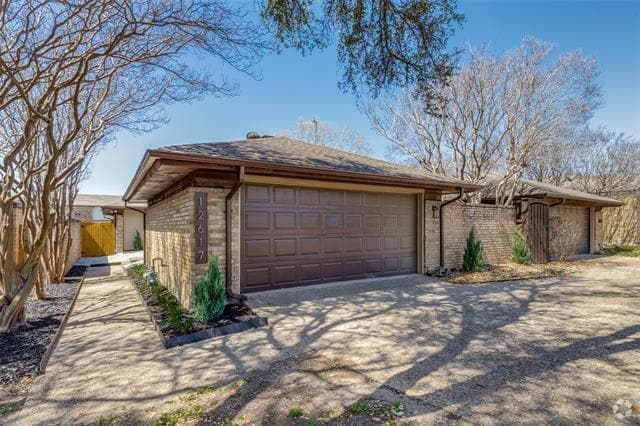Building Photo - 12617 Montfort Dr Rental